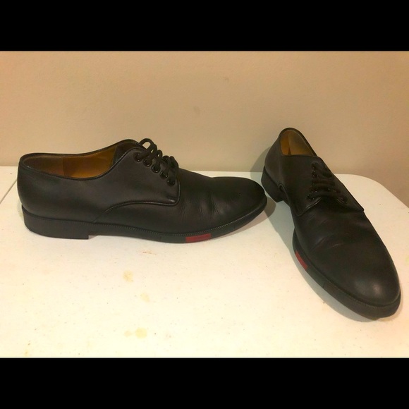 Gucci Leather Lace Up